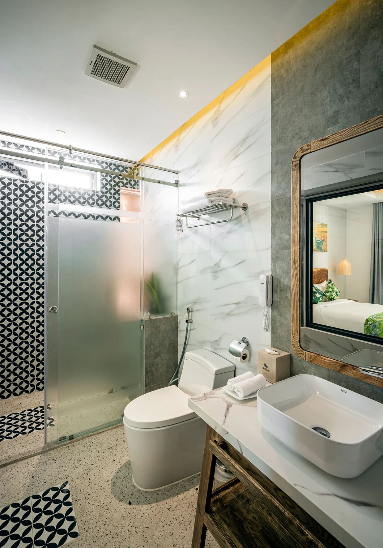 Deluxe Double Room - anh phong 5